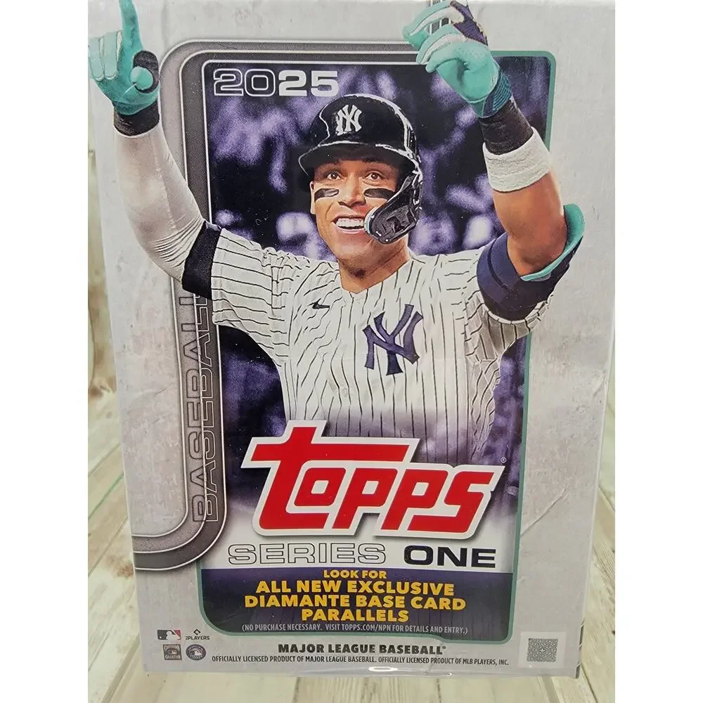 2025 Series 1 Baseball Trading Card Hanger Box (59 Cards)